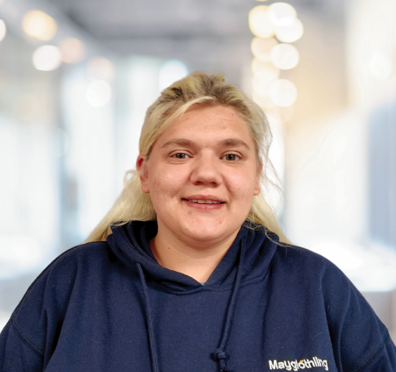 Louise Newport Louise Newport